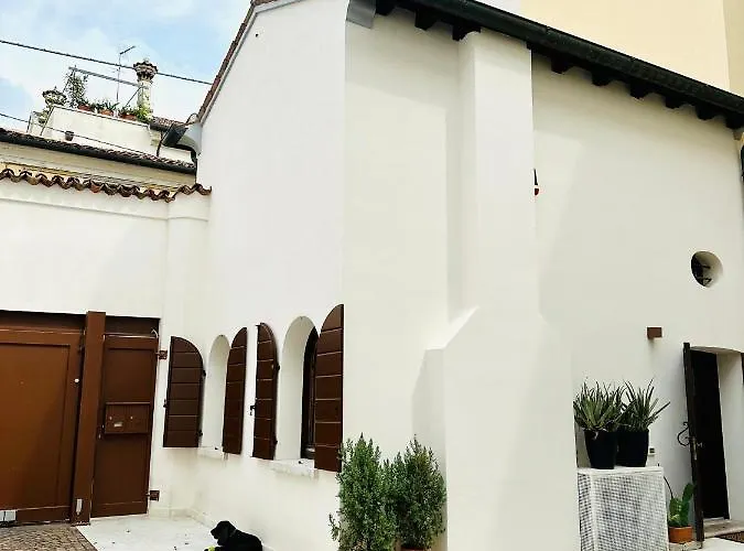 Ca' Degli Uberti Dimora Storica דירה טרוויסו