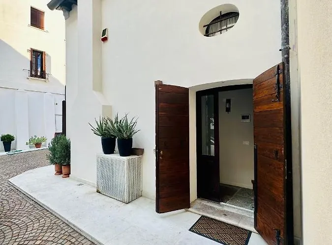 Ca' Degli Uberti Dimora Storica *